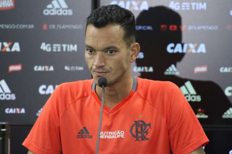 Réver pede que o Fla esqueça o Fla-Flu e mantenha o foco apenas no Corinthians (Foto: Gilvan de Souza/Flamengo)