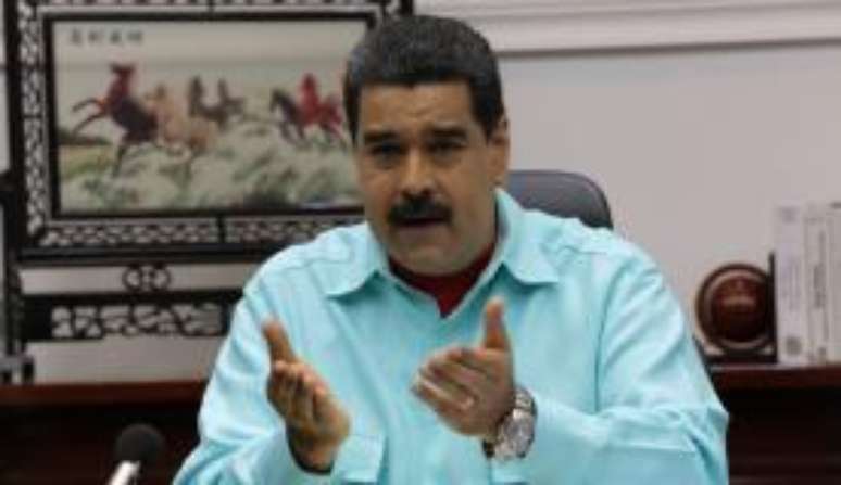 Maduro propõe diálogo com a oposição para conter a onda de violência no país