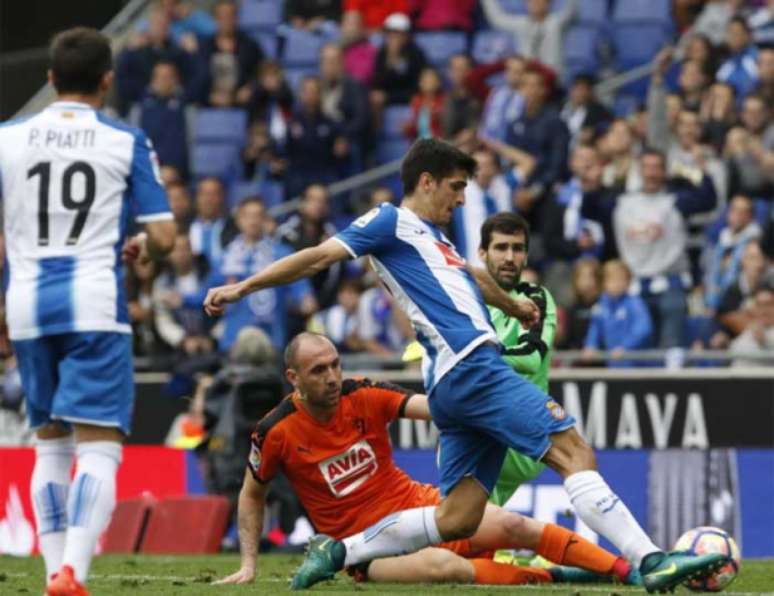 Leo Baptistão foi o autor do gol de empate do Espanyol contra o Eibar, neste sábado (Foto: Reprodução/Twitter)