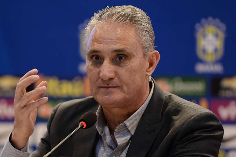 Tite durante a convocação da Seleção Brasileira para os jogos contra Argentina e Peru pelas Eliminatórias