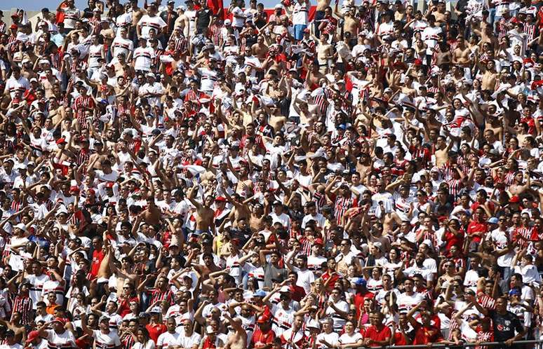 Com promoção nos preços dos ingressos, a torcida do São Paulo deve comparecer em massa na partida contra a Ponte Preta, no Morumbi, neste sábado