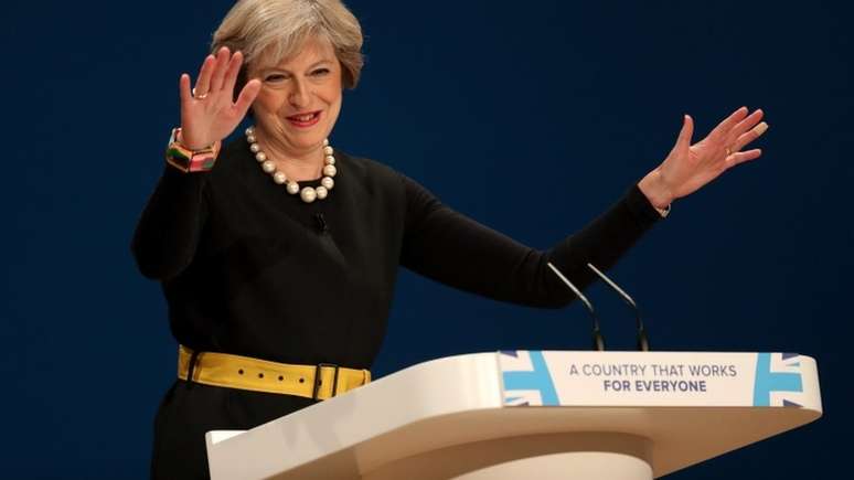 Theresa May foi criticada por rejeitar aqueles que se consideram 'cidad&atilde;os do mundo' em um discurso recente