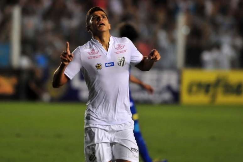 Vitor Bueno deve retornar ao Santos no clássico de sábado, com o Palmeiras (Foto: Ivan Storti / Santos FC)