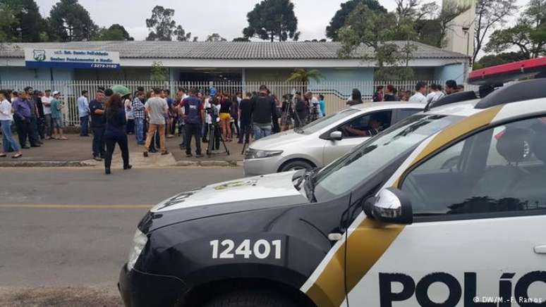 Adolescente morreu num banheiro do Colégio Santa Felicidade, em Curitiba