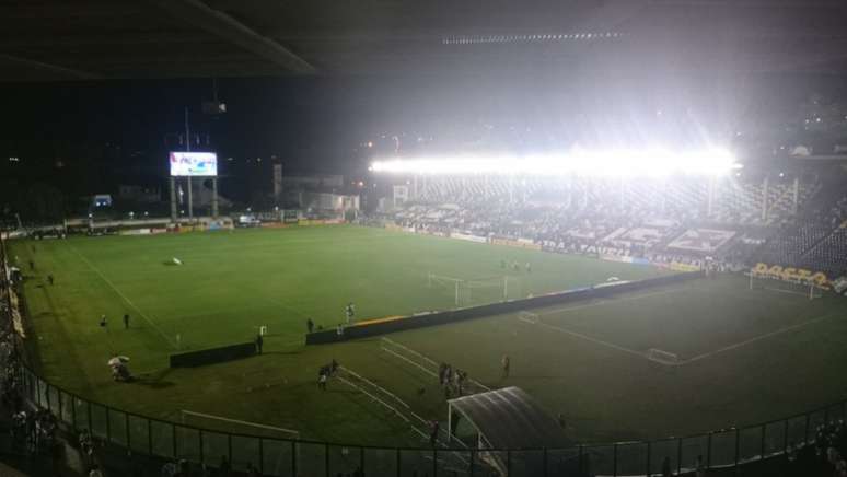 Em 14 jogos no estádio na Série B, foram dez vitórias e quatro derrotas (Foto: David Nascimento)