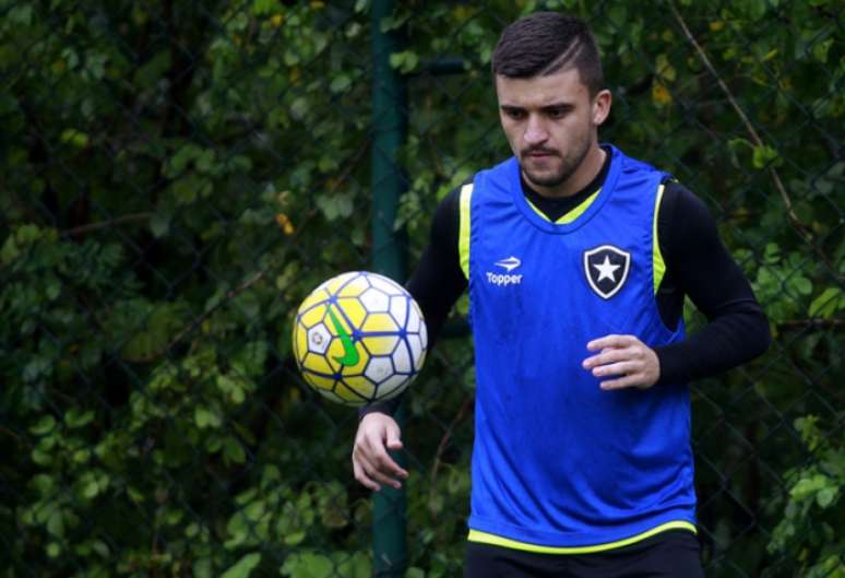 Victor Luís foi ganhando espaço aos poucos, mas se consolidou na equipe (Foto: Vitor Silva/SSPress/Botafogo)