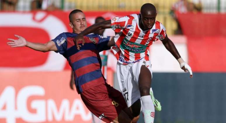 Lance de Bangu x Madureira pelo Campeonato Carioca 2016