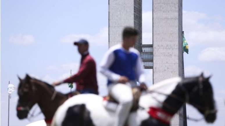 Protesto em Brasília pediu liberação da vaquejada; defensores da prática montaram QG na capital federal para reforçar lobby