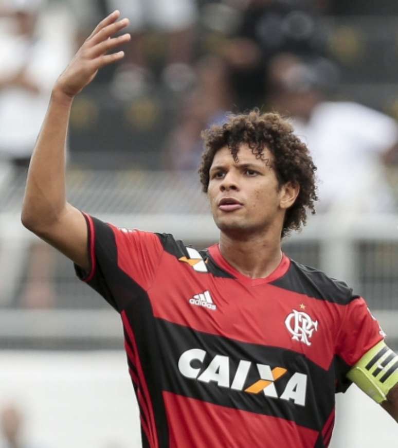 Arão é um dos principais jogadores do Flamengo este ano (Foto: Ale Cabral/Lancepress!)