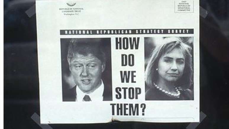 Um panfleto do partido republicano questiona "Como podemos parar esses dois?"