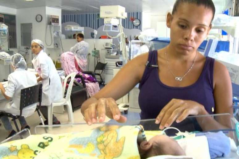 Lucilene Guimarães Moreira, 22 anos, mãe de Cauane Vitória, que nasceu com microcefalia e precisou passar os primeiros meses de vida na UTI neonatal