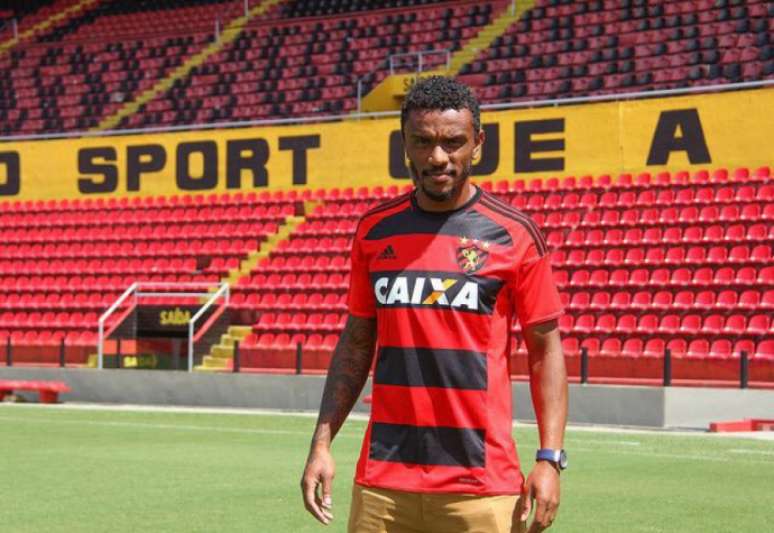 Paulo Roberto ainda não deve voltar a equipe na próxima rodada (Crédito foto: Williams Aguiar/Sport Club Recife)