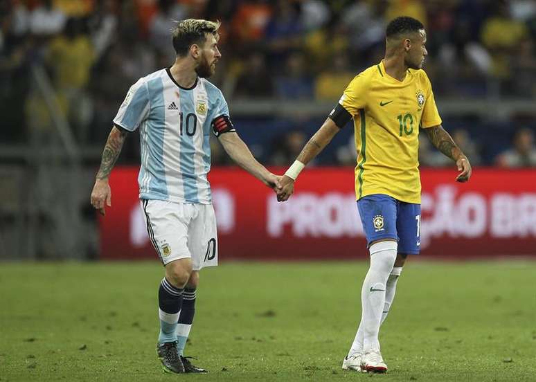 Messi (pela Argentina) e Neymar (pelo Brasil) se enfrentaram nessa quinta-feira no Mineirão pelas Eliminatórias da Copa da Rússia.