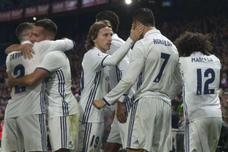 Ronaldo anotou um hat-trick para se tornar maior artilheiro da história do clássico (Foto: AFP)