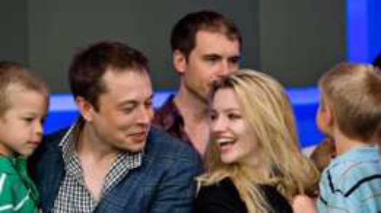 O bilionário Elon Musk, fundador da Tesla Motors e outras empresas, tem seis filhos meninos