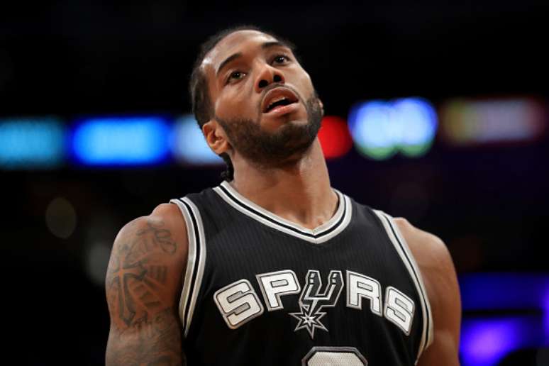 Kawhi Leonard, dos Spurs de San Antonio, durante jogo da NBA