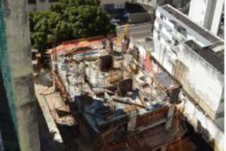 Obra foi embargada por a&ccedil;&atilde;o judicial