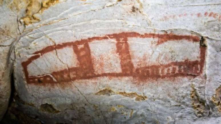 Um 'ret&acirc;ngulo com divis&otilde;es' aparece nas paredes da caverna espanhola El Castillo