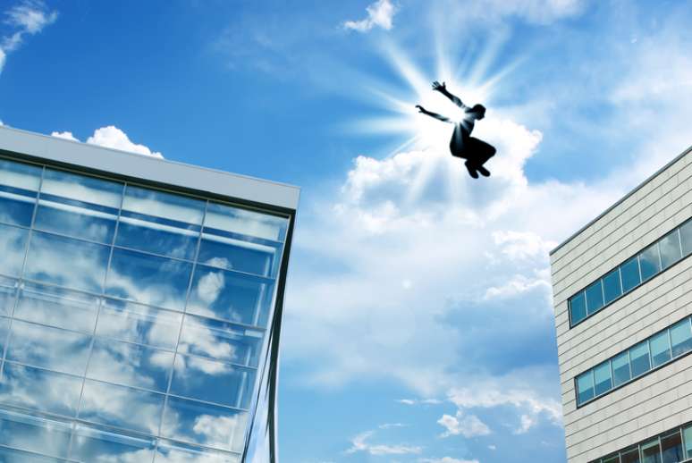 Os praticantes tamb&eacute;m s&atilde;o conhecidos como traceurs