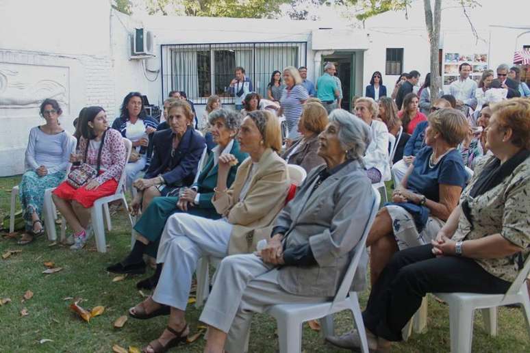 As mães dos atletas uruguaios que morreram na tragédia de 1972 nos Andes se uniram e fundaram uma ONG que incentiva a leitura 