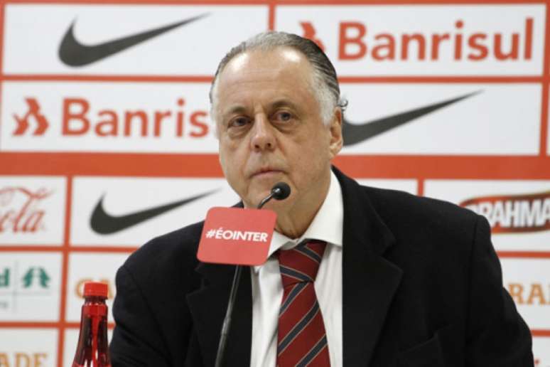 Fernando Carvalho e a diretoria do Inter foram duramente criticados por dirigente rubro-negro (foto: Itamar Aguiar)