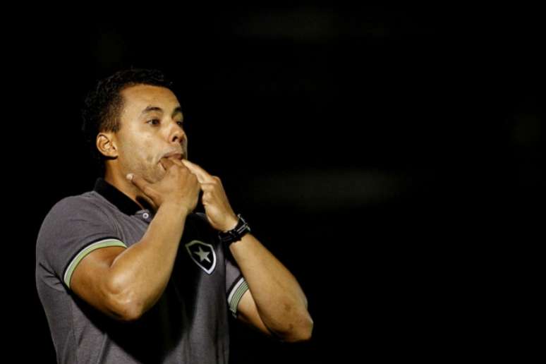 Jair Ventura vive seu maior jejum à frente da equipe de General Severiano (Foto: Vitor Silva/SSPress/Botafogo.)