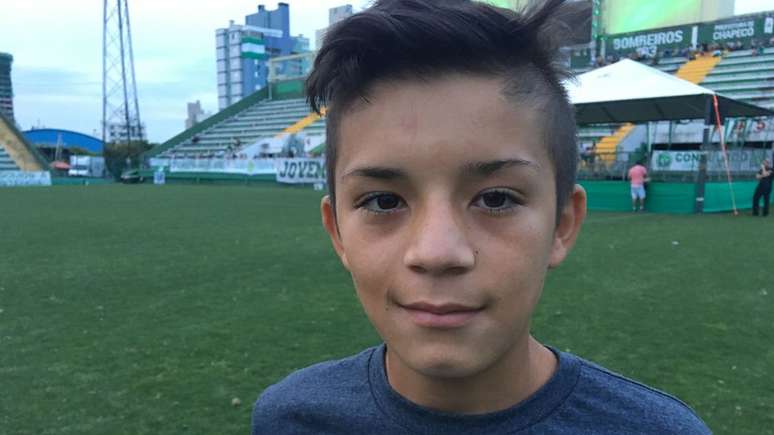 "Agora &eacute; erguer a cabe&ccedil;a e fazer de tudo para o time de se erguer de volta.", diz Jefferson Douglas Pav&atilde;o.