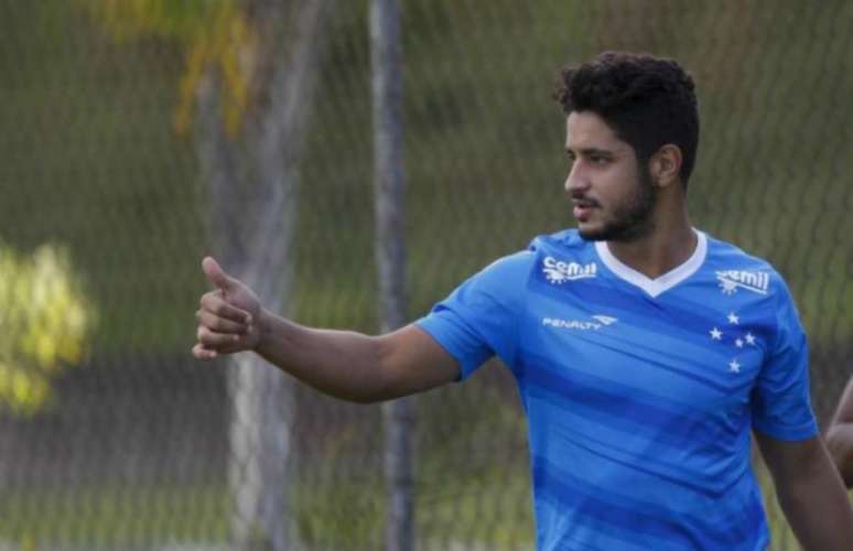 Para o zagueiro, Cruzeiro ainda vai buscar vaga no torneio continental (Foto: Washington Alves/Light Press)