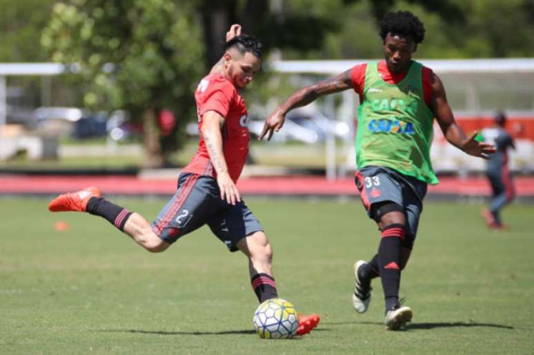 Flamengo fez mais um treino nesta quinta-feira no Ninho do Urubu (Foto: Gilvan de Souza/Flamengo)