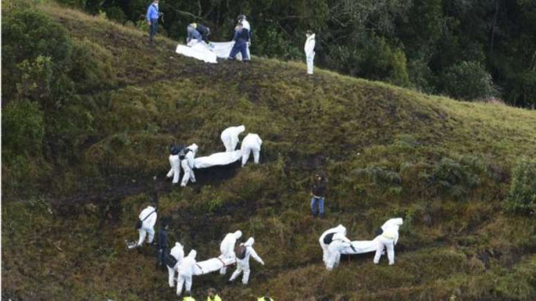 O avião que caiu nos arredores de Medellín tinha transportado a Seleção argentina para um jogo em Belo Horizonte, no mês passado 