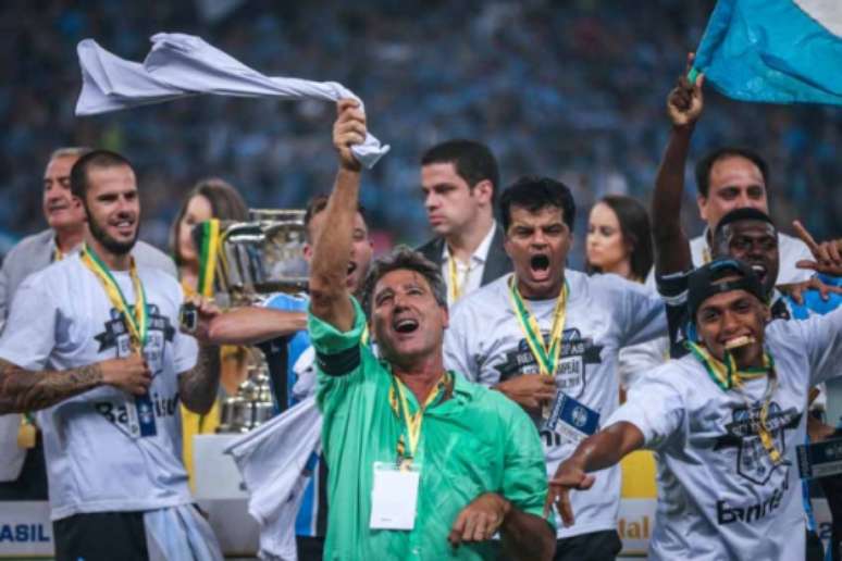 Treinador comandou a equipe na conquista do penta na Copa do Brasil (Foto: JEFFERSON BERNARDES/AFP)