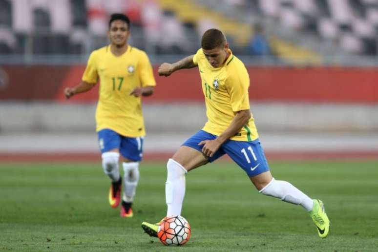 Matheus Savio esteve presente em outras listas do técnico Rogério Micale (Foto: Lucas Figueiredo/CBF)