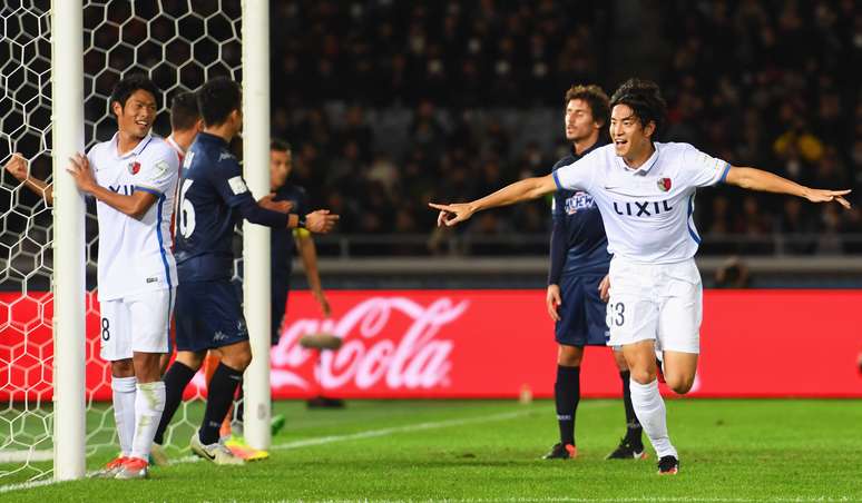 Kanazaki comemora o gol da virada do Kashima Antlers sobre o Auckland City na primeira rodada do Mundial de Clubes da Fifa
