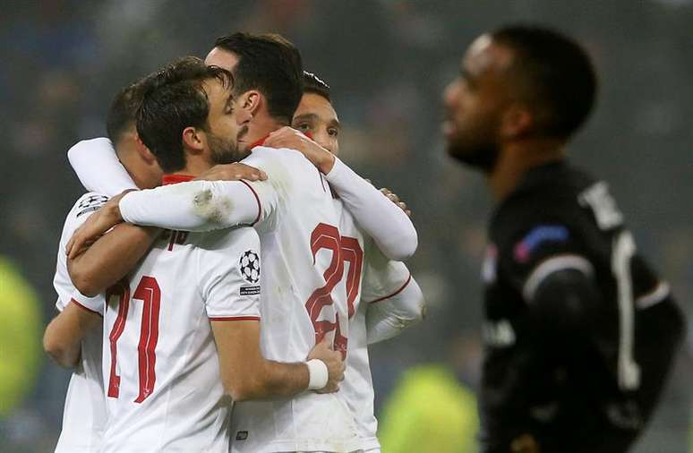 Sevilla alcança as oitavas de final da Liga dos Campeões