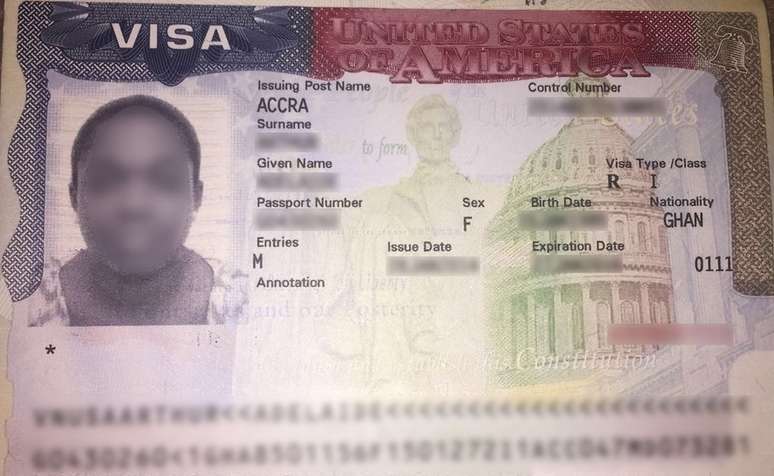 Vistos oficiais e falsos eram conferidos pela embaixada americana fraudulenta em Gana