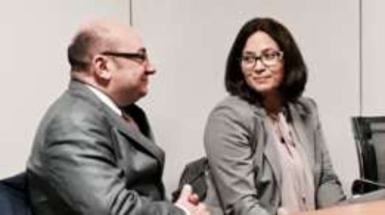 Casada com italiano e radicada em G&ecirc;nova, soteropolitana Manuela Magalh&atilde;es queria que filho tamb&eacute;m tivesse seu sobrenome, mas foi impedida; casal recorreu &agrave; Justi&ccedil;a, que julgou norma "inconstitucional"