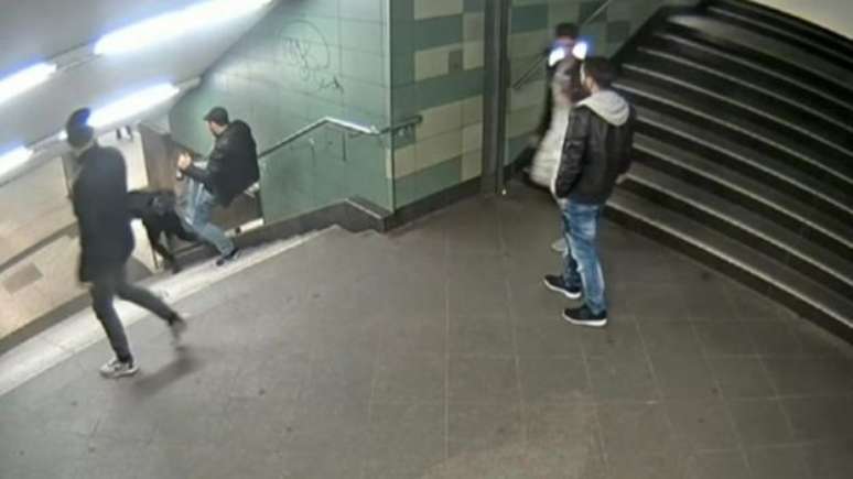 O búlgaro Svetoslav S., de 27 anos, foi identificado como suspeito de ser o agressor