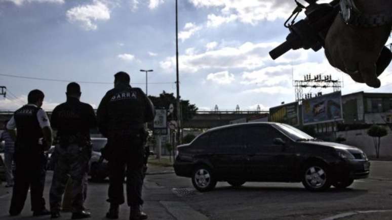 Onda de ataques em 2006 provocada por transfer&ecirc;ncia de presos deixou dezenas de mortos em S&atilde;o Paulo. 