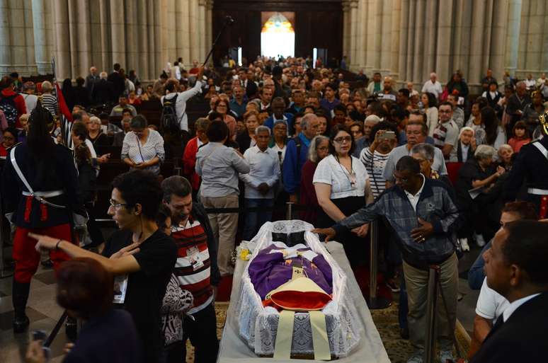Vel&oacute;rio de dom Paulo Evaristo Arns na Catedral Metropolitana de S&atilde;o Paulo, na S&eacute;, regi&atilde;o central da cidade 
