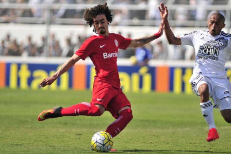 Valdívia deseja permanecer no Inter. (Foto: Rodrigo Villalba/Photo Press)