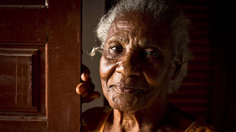 Berenice da Silva, de 79 anos, é uma das moradoras mais antigas da ilha