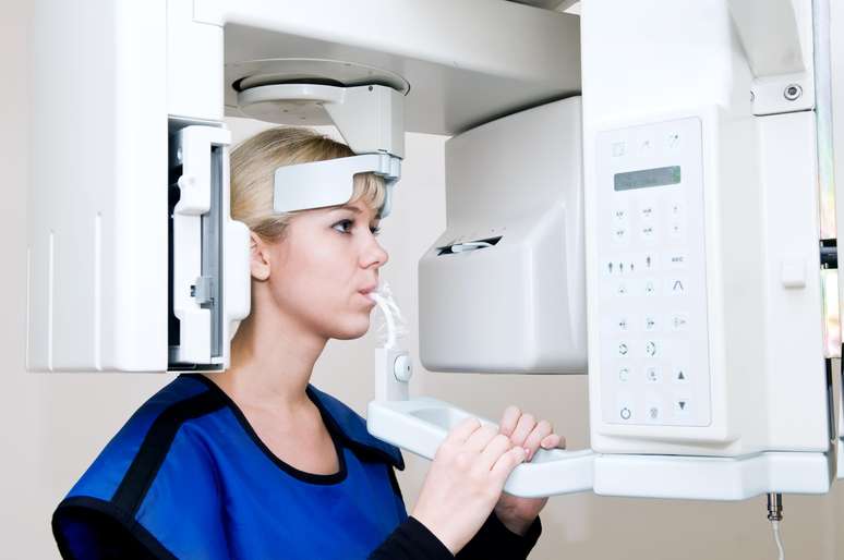 Estudos mostraram que nunca foi comprovado cientificamente a relação entre o câncer de tireoide e a radiologia odontológica pela simples razão de que os exames radiográficos odontológicos utilizam doses pequenas de radiação x