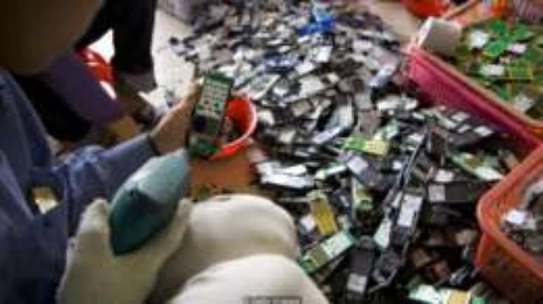 Guiyu, na China, é uma espécie de capital mundial da reciclagem de celulares