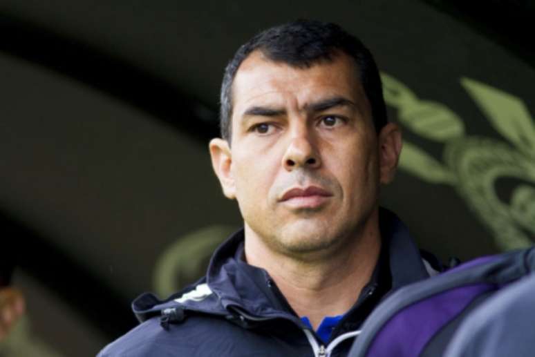 Fábio Carille é auxiliar técnico do Corinthians desde 2009