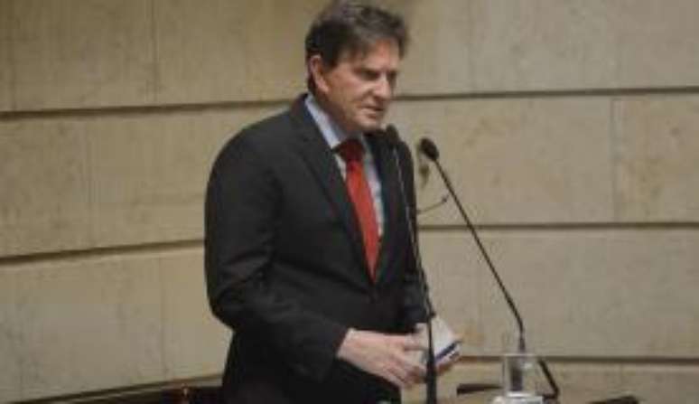 O prefeito eleito Marcelo Crivella discursa ao ser empossado na Câmara de Vereadores. 