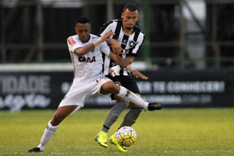 Contra o Atlético-MG, Alemão deu uma assistência e fez bom jogo (Foto: Vitor Silva/SSPress/Botafogo)