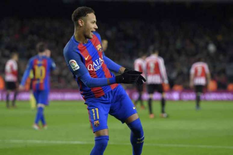 Neymar marcou o segundo do Barcelona, em cobrança de pênalti (Foto: Lluis Gene / AFP)