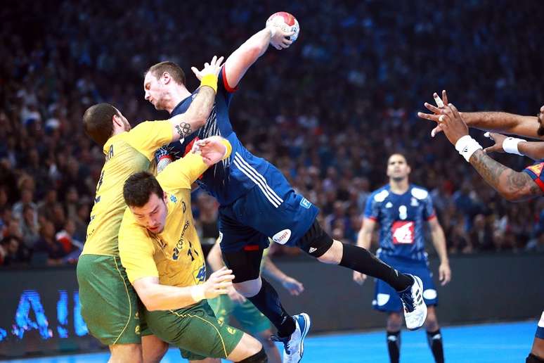 Lance de ataque da França sobre o Brasil