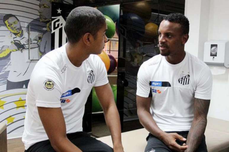 David Braz e Cleber disputam a vaga na defesa do Peixe (FOTO: Ivan Storti/ Santos FC)