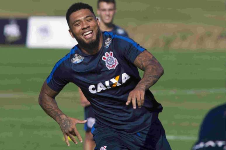 Kazim tem um gol e uma assistência em uma partida pelo Corinthians na temporada (Foto: Daniel Augusto Jr)